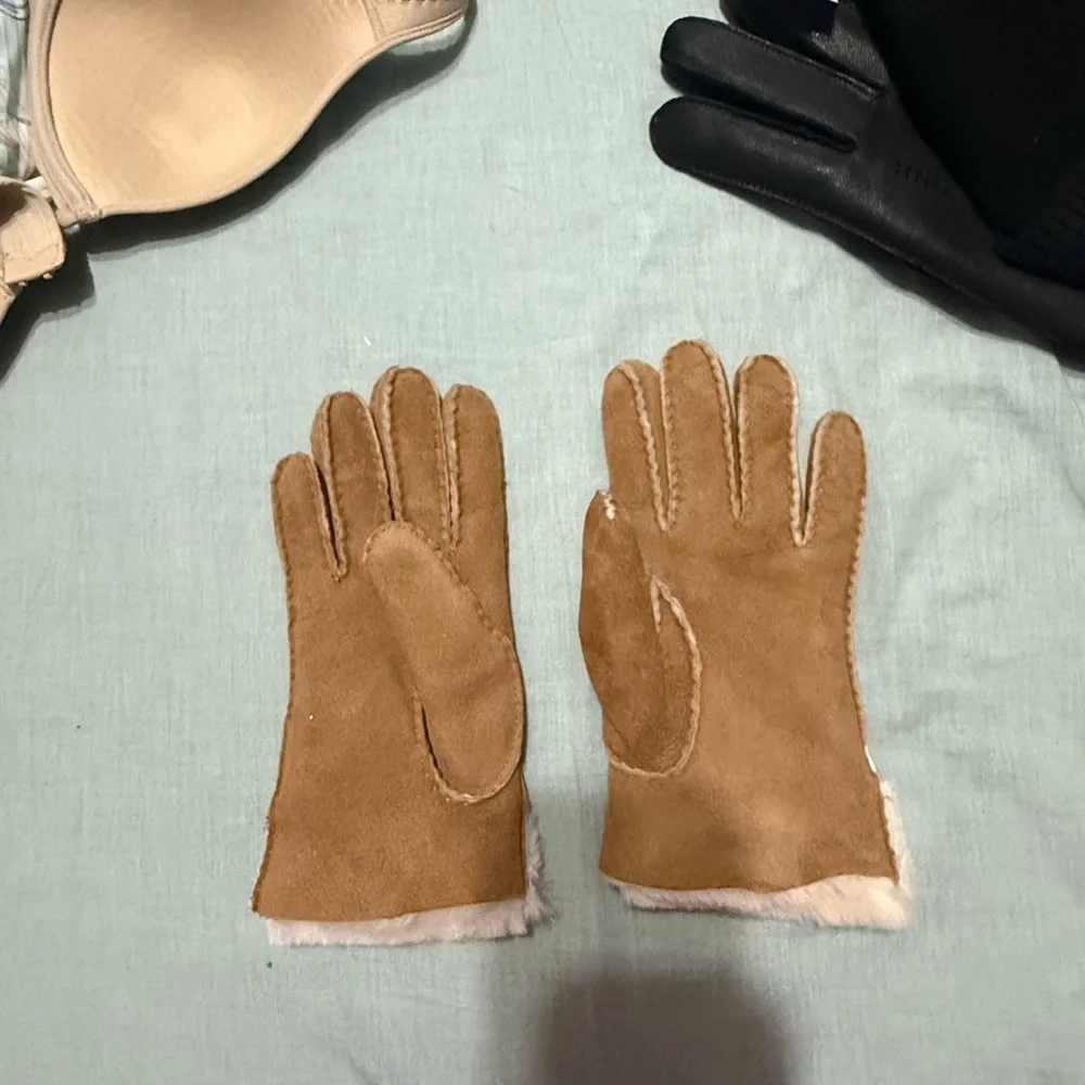 Ugg Carter single point chestnut gloves women’s